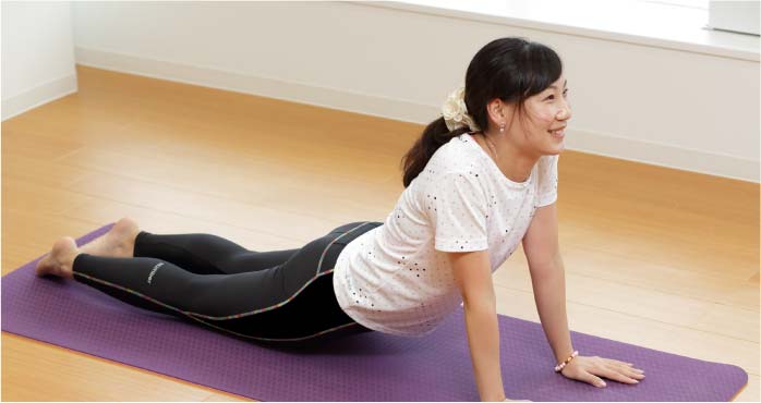 ヨガしている楊さん